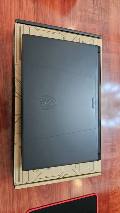 MSI Sword GF76 B13VFK Katana 17 B13VFK-212XKR
MKT: Katana 17 B13VFK-21