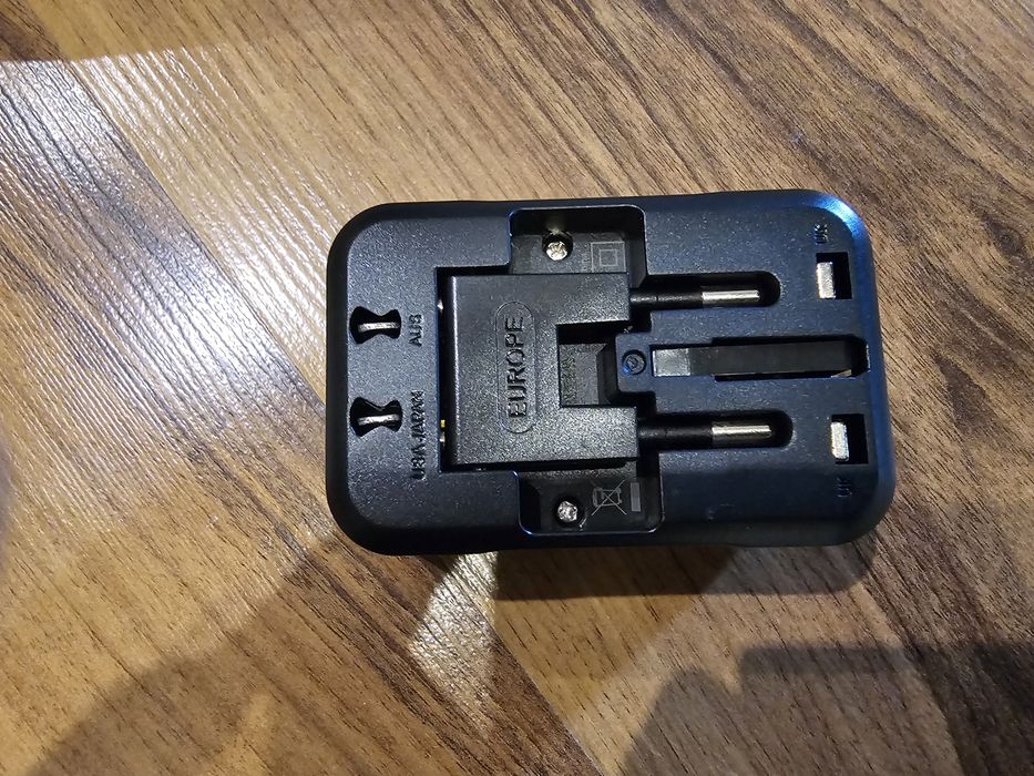 Travel Adapter 2 USB