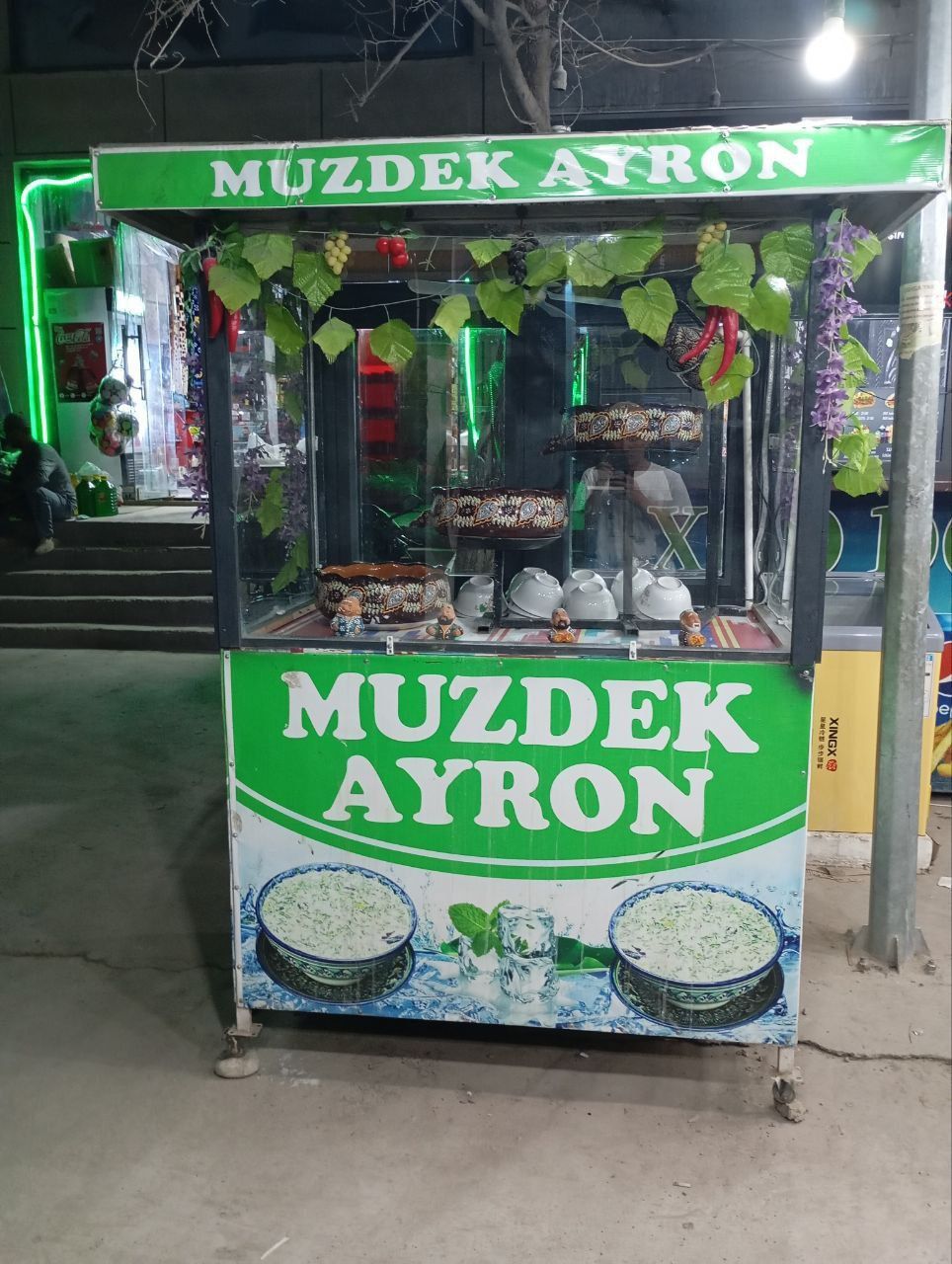 Muzdek ayron aparat sotiladi