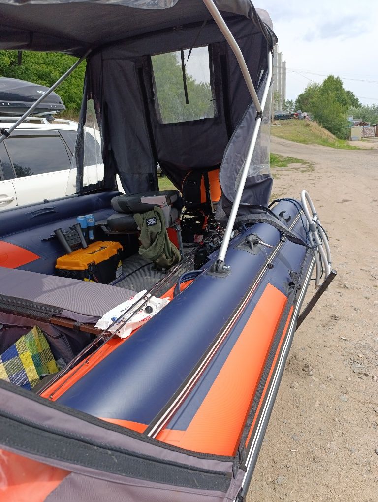 Лодка reef triton S-max 400
