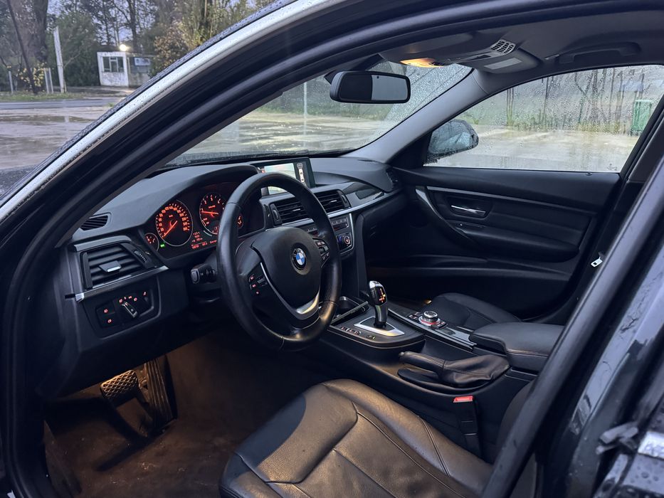 Bmw Automat/bi xenon/piele/navi mare/camera/Luxury line/rate
