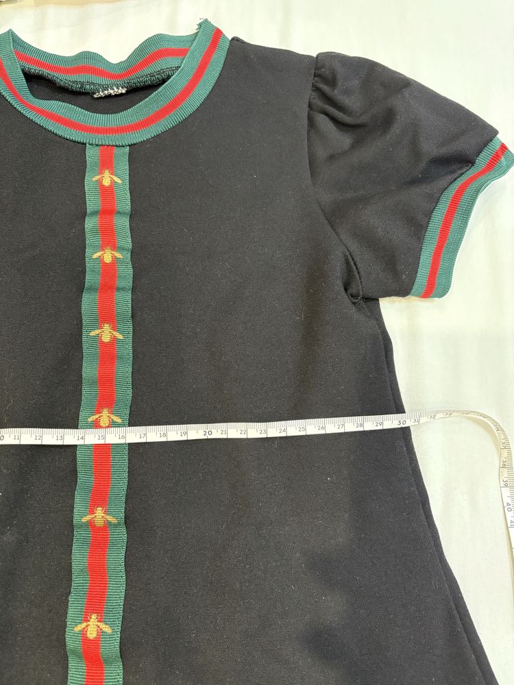 рокля Gucci и Burberry с дължина 58 см и 69 см