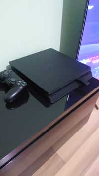 Продам консоль Sony PlayStation 4 slim 500 gb.