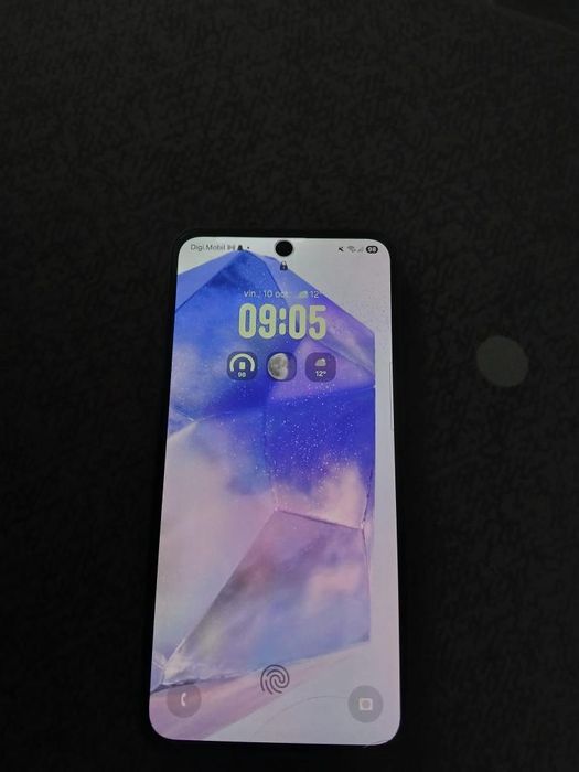 Samsung a55 că nou full box schimb pe iPhone 13 plus difență