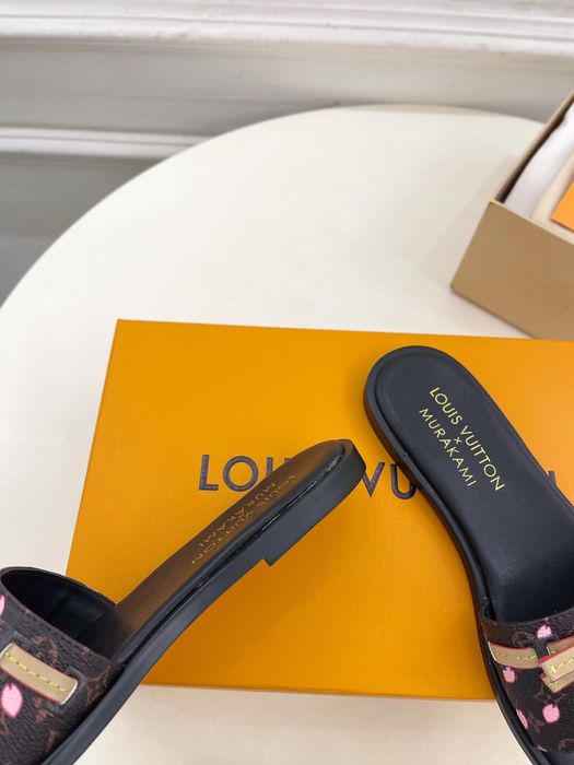 Papuci Louis Vuitton, tip Premium