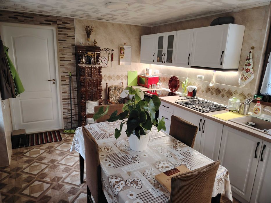 Casa la tara jud. Arad