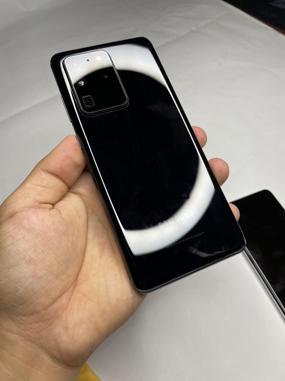 Samsung galaxy s20 ultra 5G 12/256gb holati 10/10