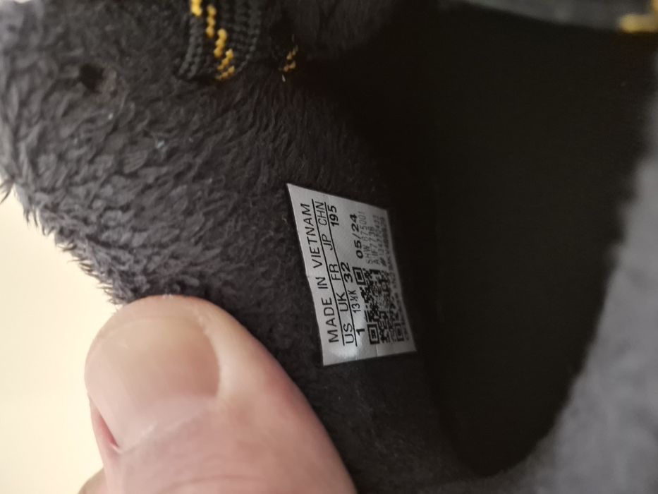 Incaltaminte copii iarna Adidas nr. 32 pentru baieti