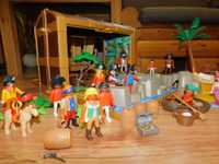 Playmobil ‘’ Insula cu comori a piratilor’’ (17 figurine + accesorii)