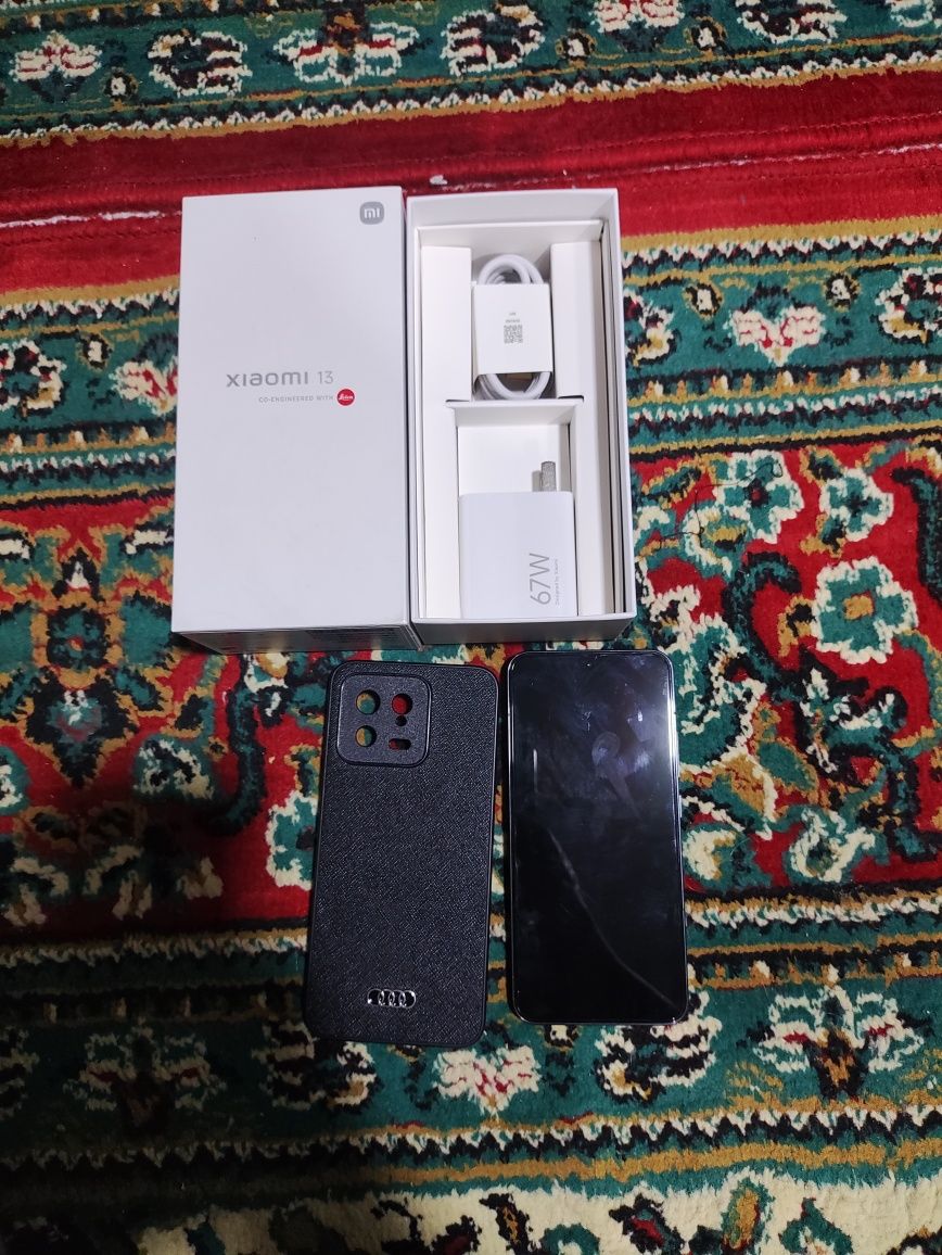 Xiaomi 13 полный комплект 12/512