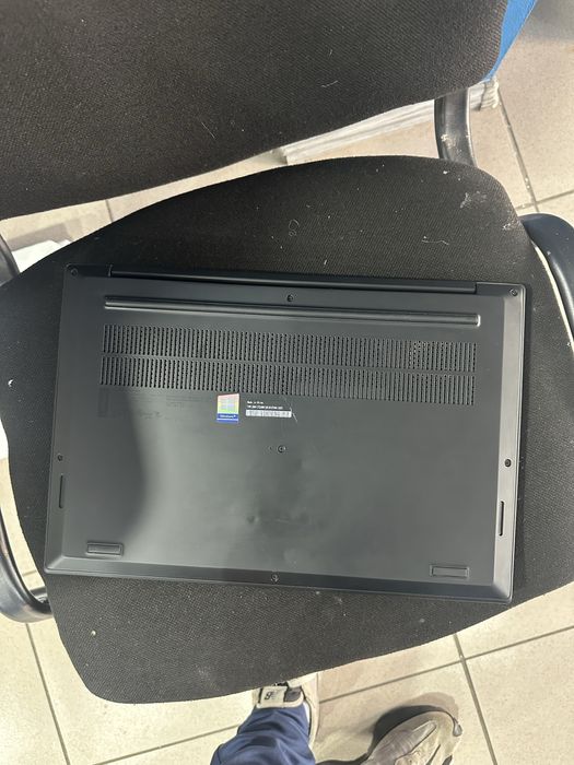 Vand laptop lenovo x1 extreme i7 8750h 16gb ssd 256gb gtx 1050ti