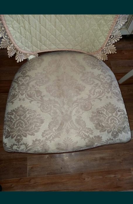 Стулья в отличном состоянии