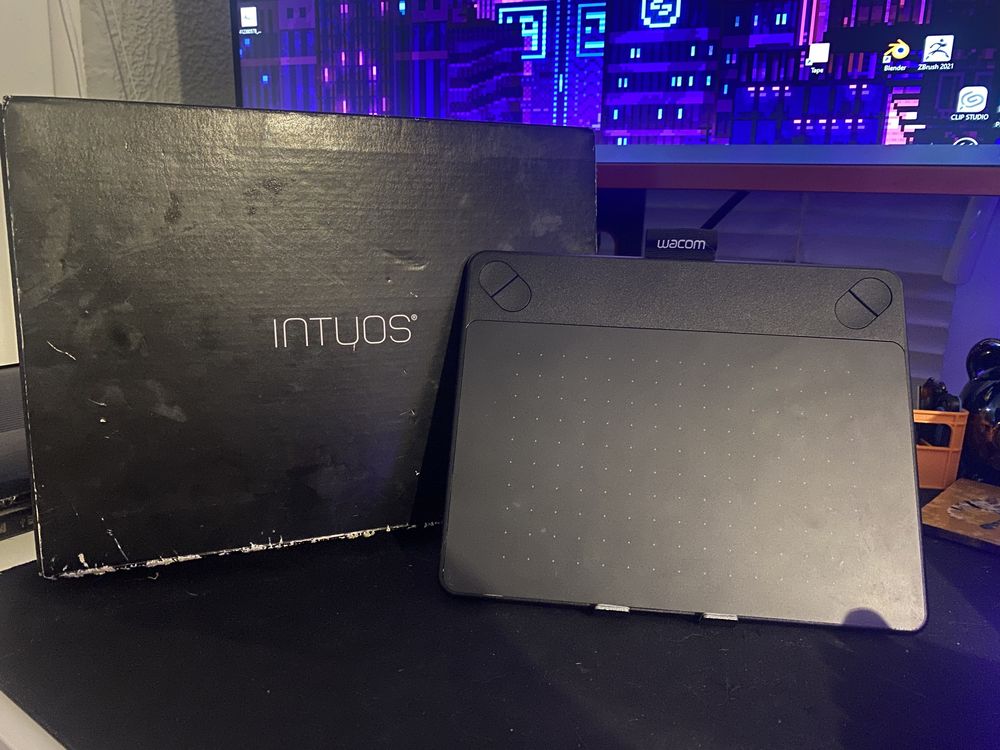 Wacom intuos small pen and touch