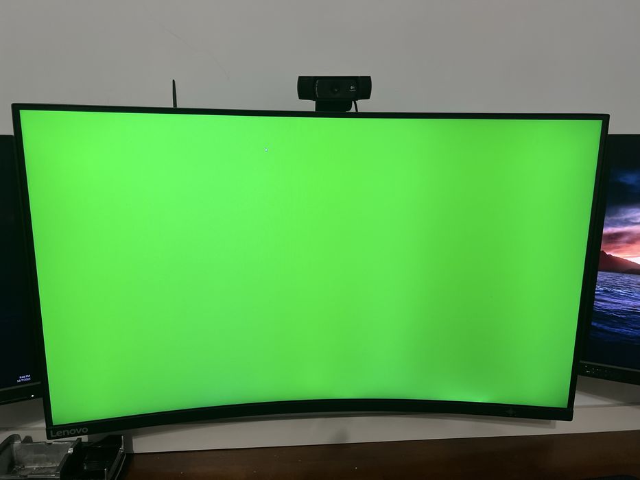 Monitoro Lenovo 32inch 144hz