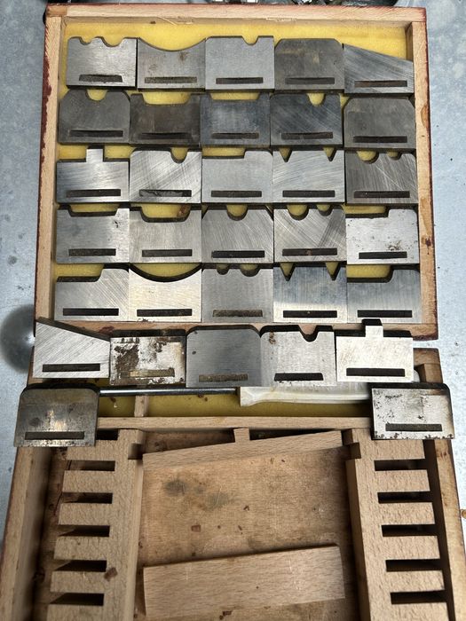 Коплект ножове за дърводелство