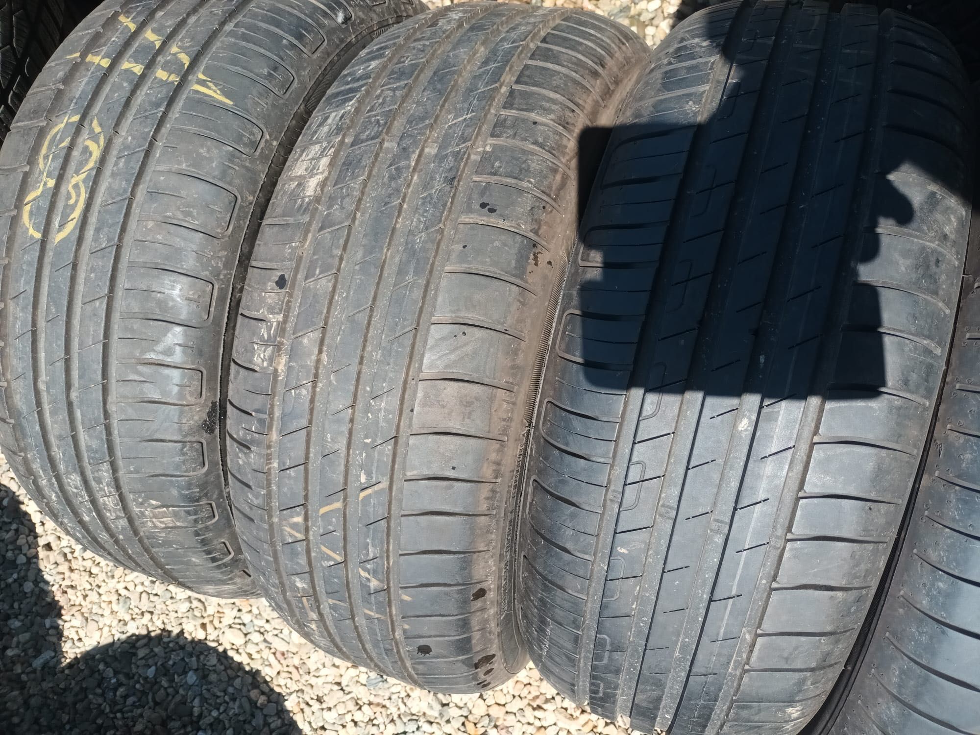 225/60 r16 de vara 4 buc f bune . Goodyear