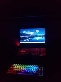 Laptop Asus TUF Gaming cu tot cu un Cooler