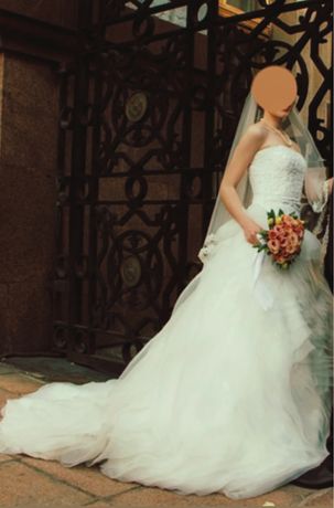 Свадебное платье от дизайнера