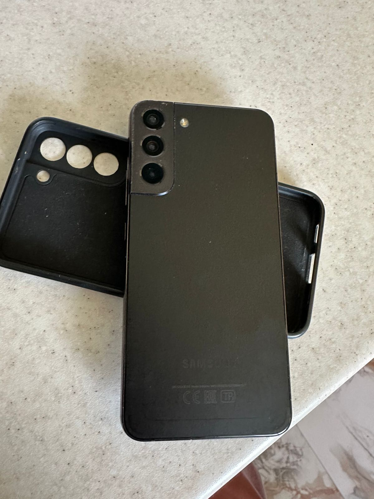 Samsung   s 22 +