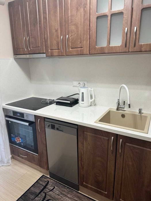 Дава се под наем Двустаен апартамент в Бургас, Възраждане - 110 кв.м за 357 € - Снимка #7