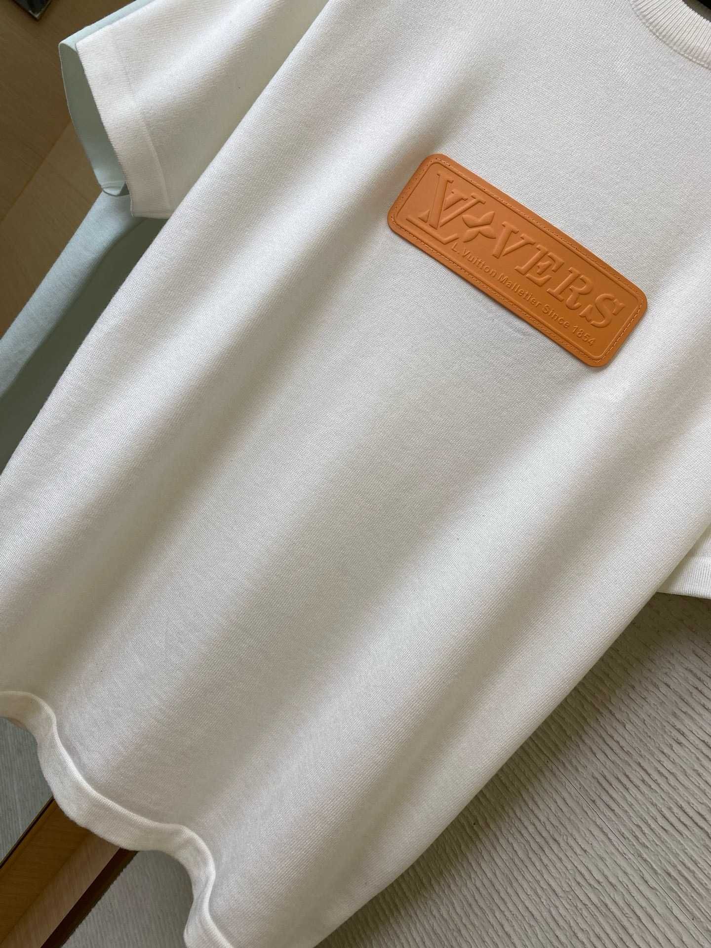 Tricou Louis Vuitton Premium