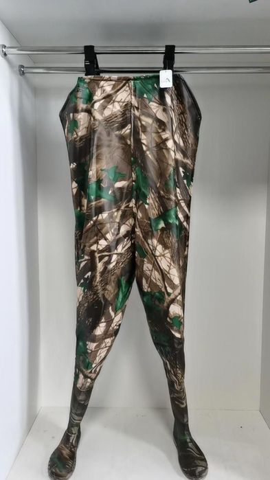 Забродники, болотники, сапоги для рыбалки ,рыбацкие сапоги,комбинезон