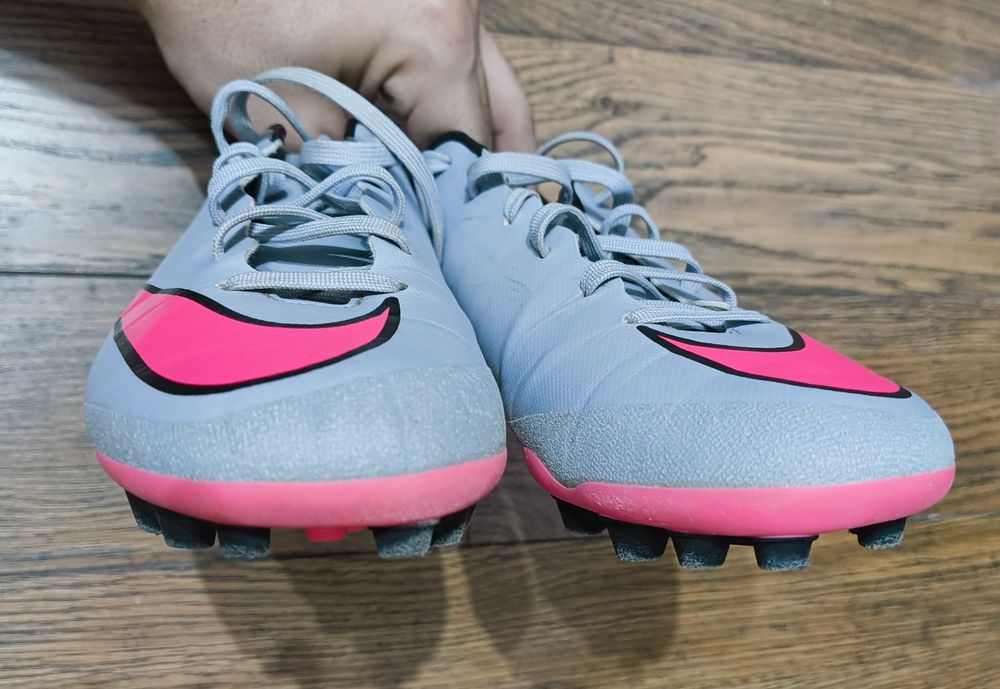 Ghete fotbal Nike mercurial
