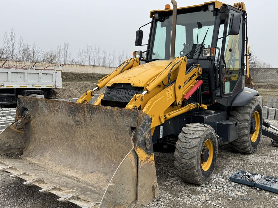 Ekiskavatir pagruzchik Liguong 765A