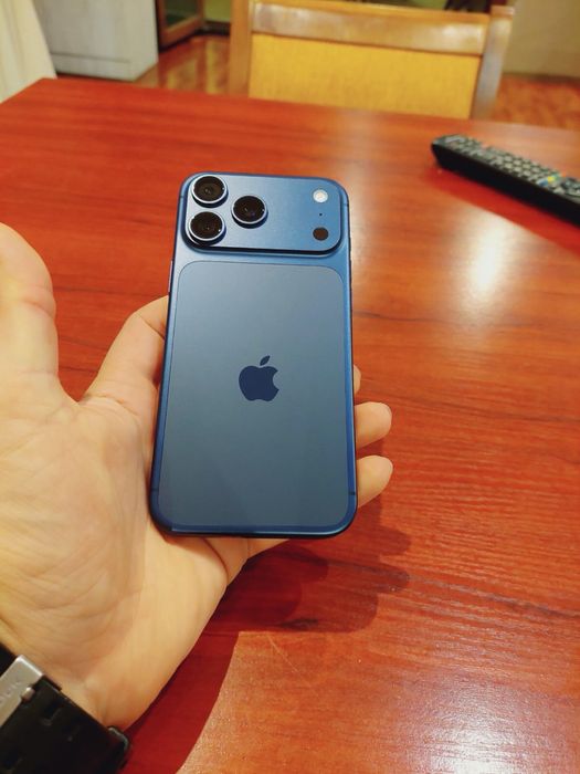 Айфон 17 про макс