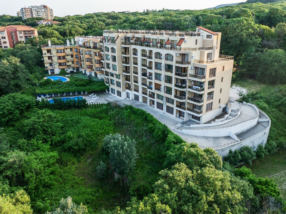 Green Nest Apartment Златни Пясъци
