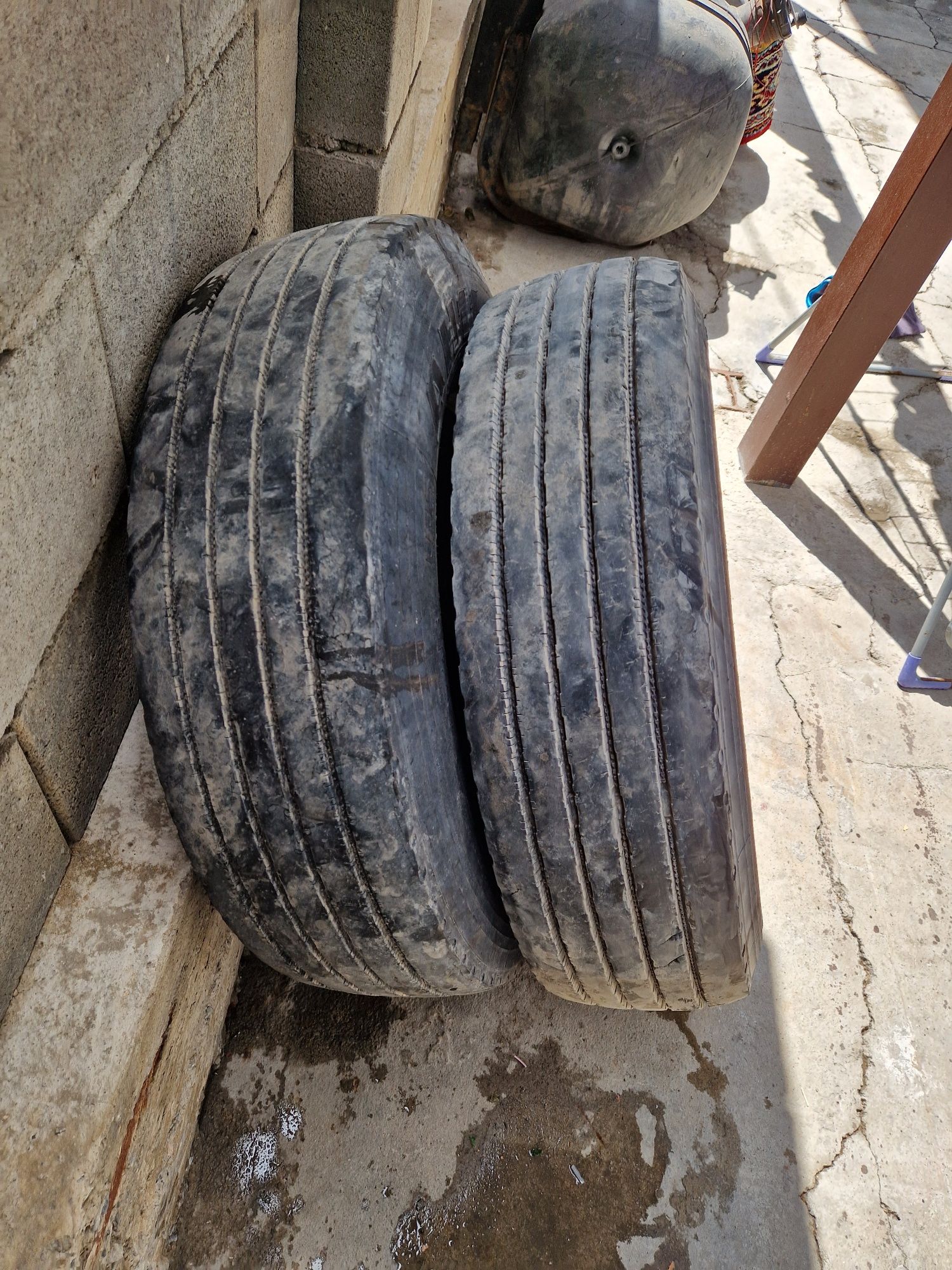 Шины  17.5 срочно