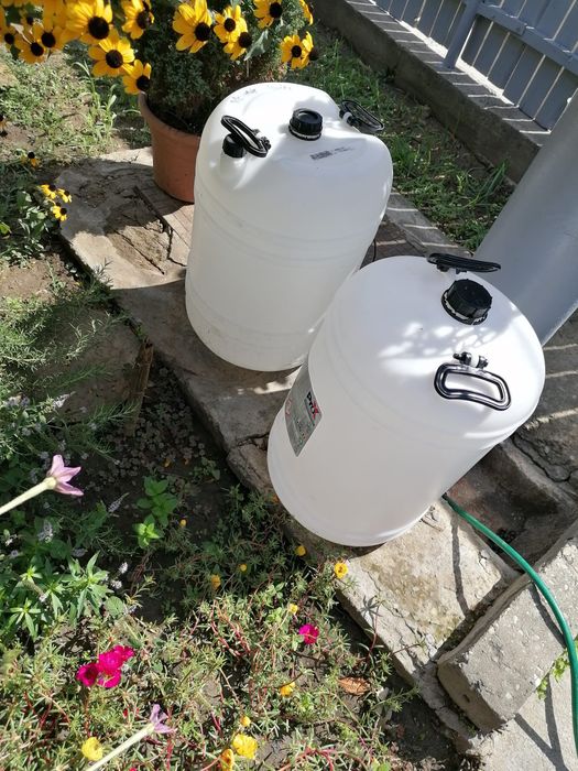 Bidoane de plastic de 25 litri,60 litri ,10 lit și 220 litri