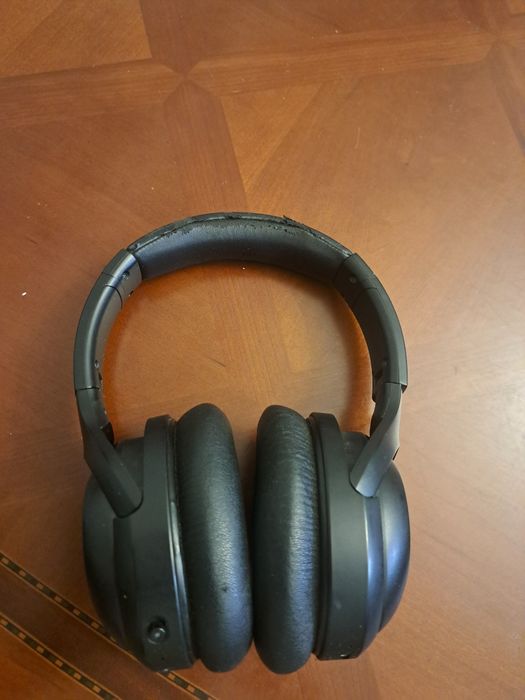 продам наушники, с хорошим звуков и шумоподавлением