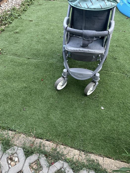 Carucior bebe de la nastere