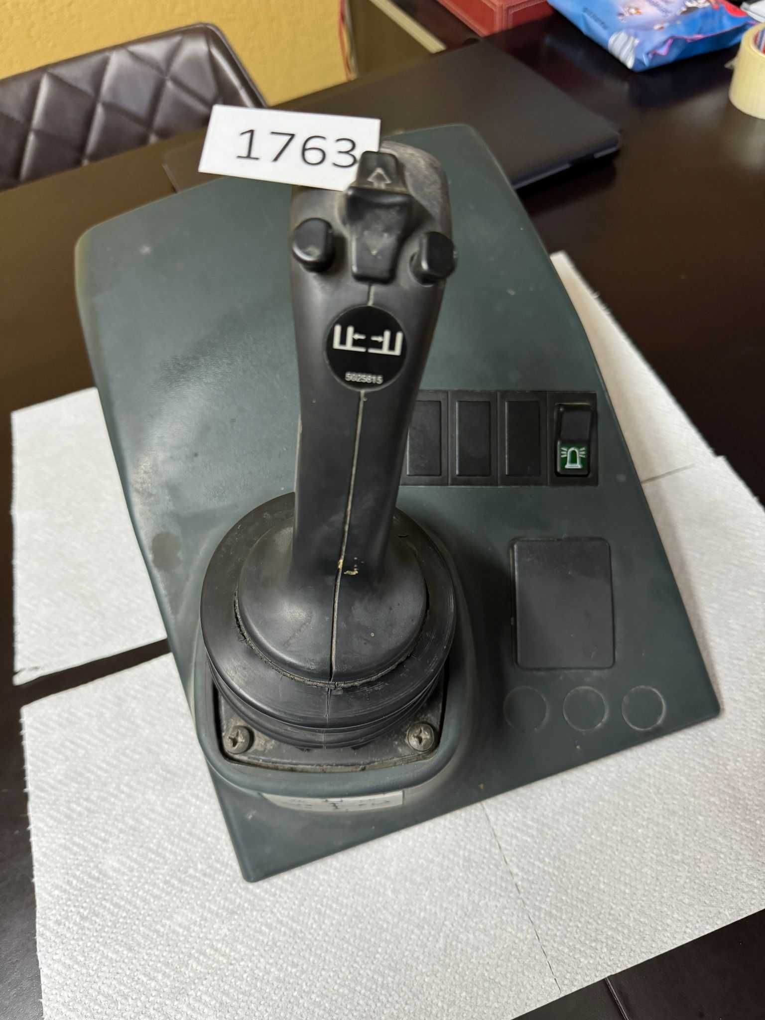 Joystick electric electrostivuitor Jungheinrich SN: 5058829 (1763)