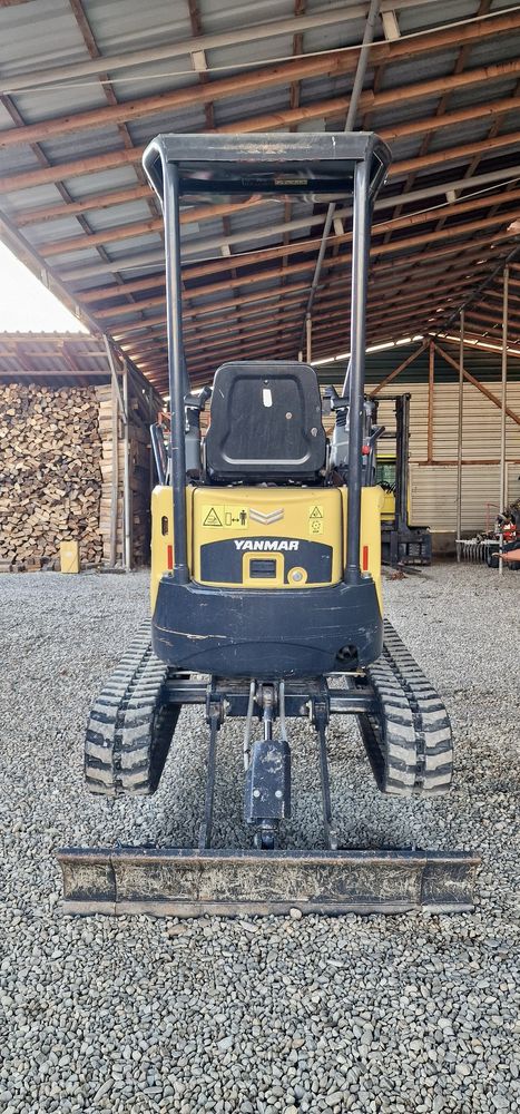 Miniexcavator yanmar vio 17