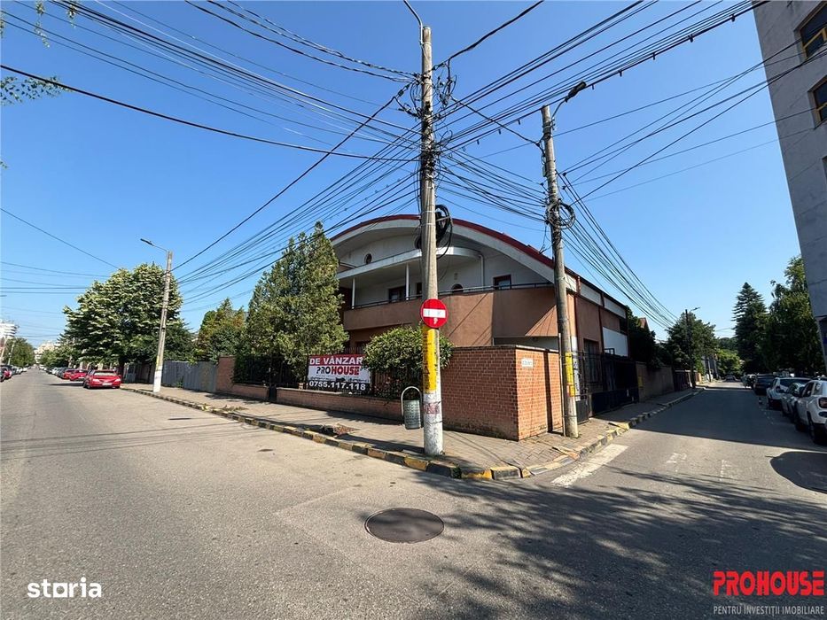 ULTRACENTRAL - Vila de inchiriat- teren 506mp