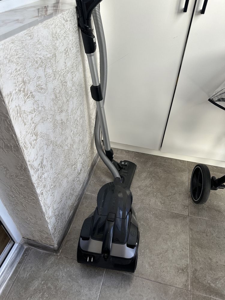 Пылесос в хорошем состоянии, марка tefal