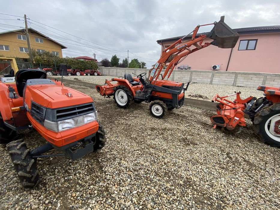Tractor japonez Kubota GL 4x4 cu freza si incarcator frontal