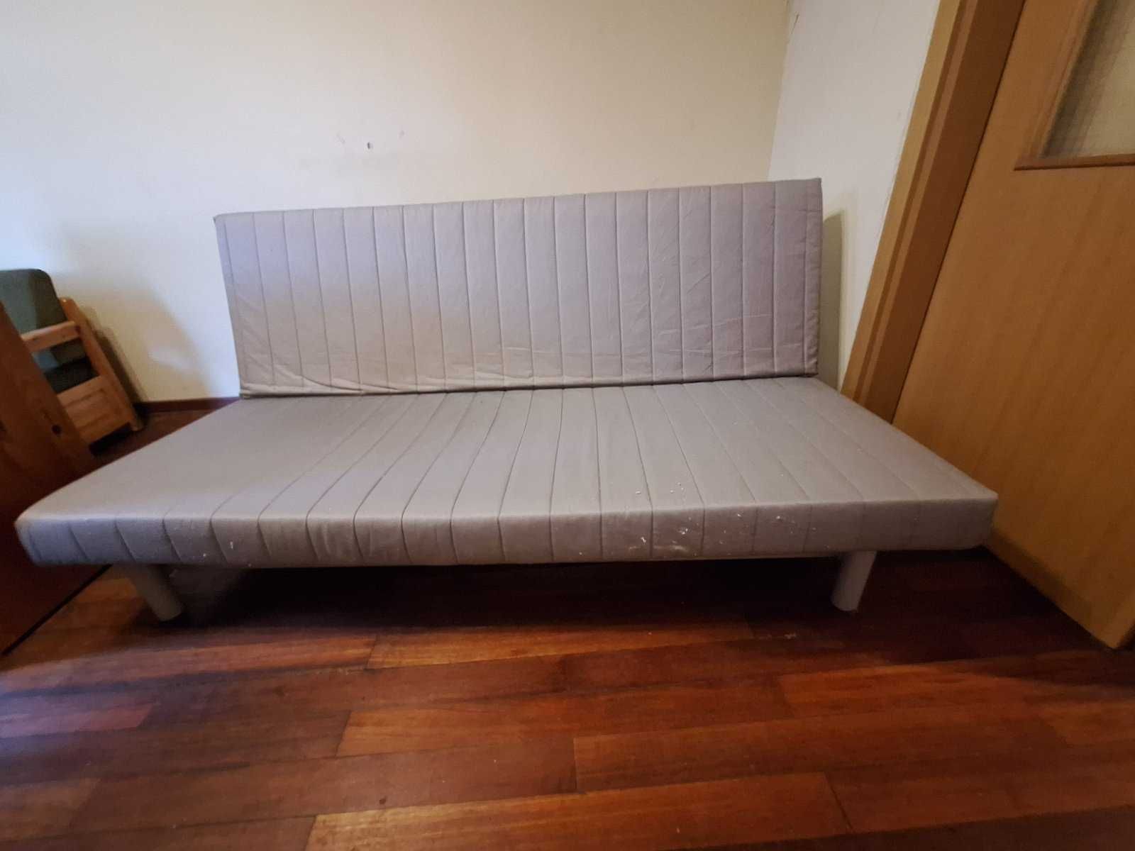 IKEA Разтегателен диван-легло (Futon) – Стилен, удобен и практичен!