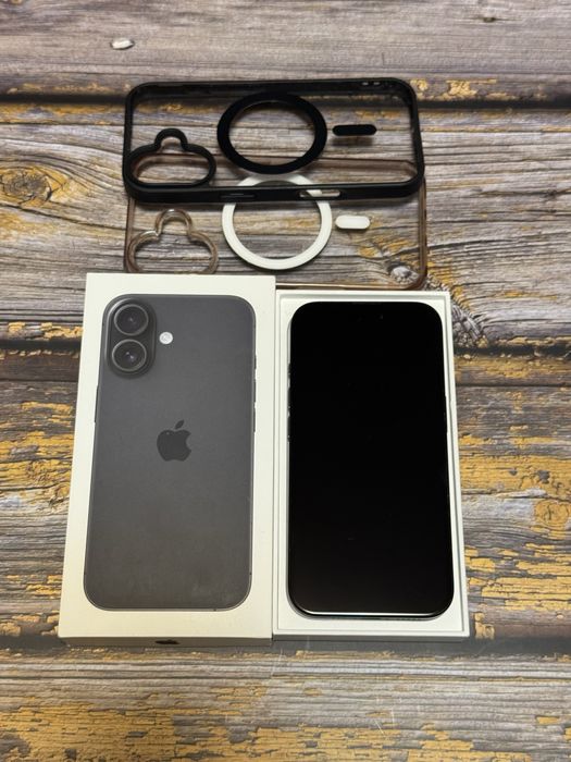 iPhone 16 Black 128GB – ca nou, garanție eMAG până în Decembrie 2026