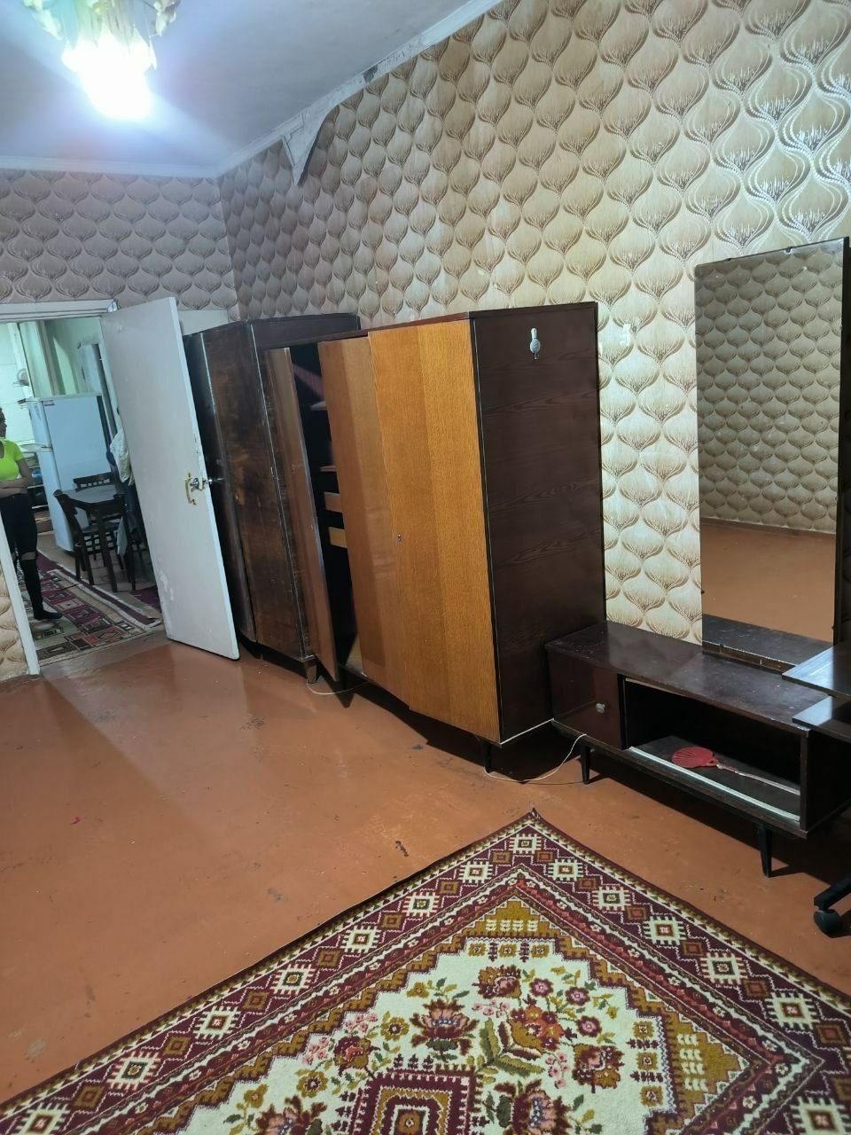 Чилонзорда 3 хонали квартира оилага кизларга
