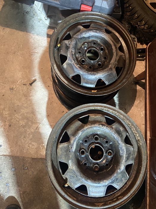 Продам диски ауди штампованые Ауди б3 4х108