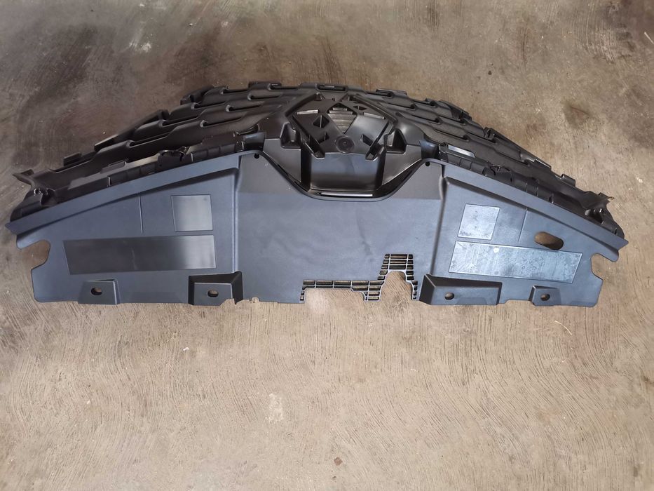 Централна Решетка Рено маска Каджар/Renault Kadjar 2018--2020