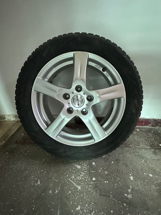 Vand janta cu tot cu cauciuc 4 bucati