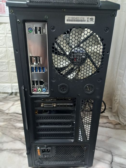 Геймърски компютър AMD Ryzen 5 3600 32gb SSD GTX 1070 8gb
