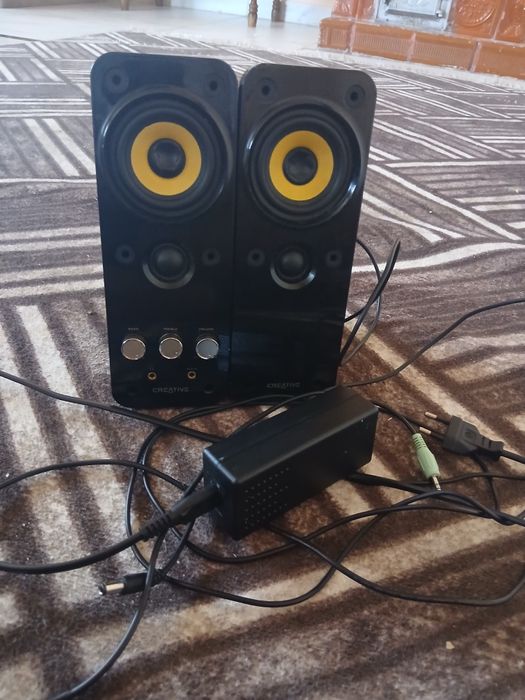 Vând difuzoare Creative Gigaworks T20 Series 2, in stare buna