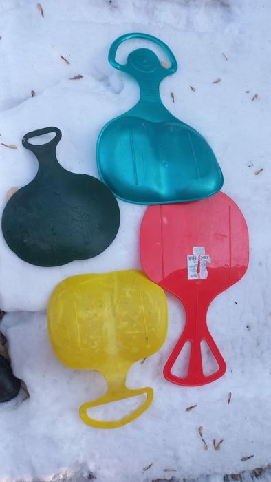 Продам Льдинки для катания с горки каждая по 500 тг.