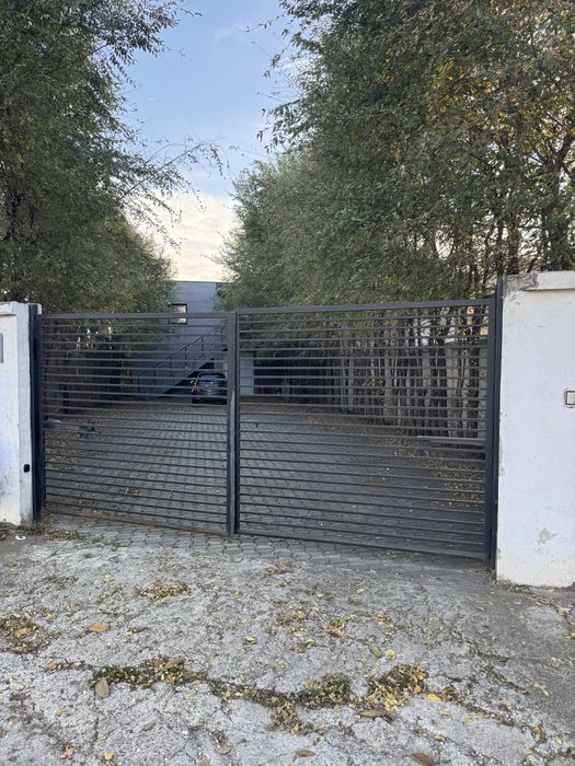 Vazare cladire P+1 si curte . Necesita renovare. scutit TVA