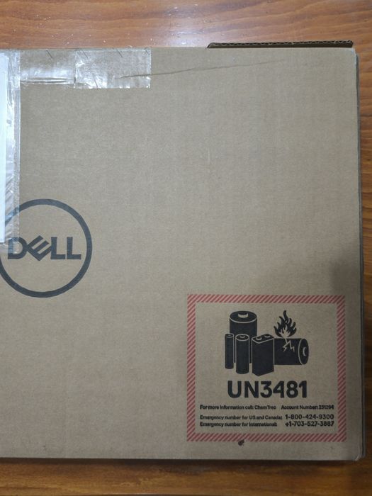 Vand Laptop Dell Vostro 3520 I7, 16GB DDR4,Win 11 Pro, Nou cu garantie